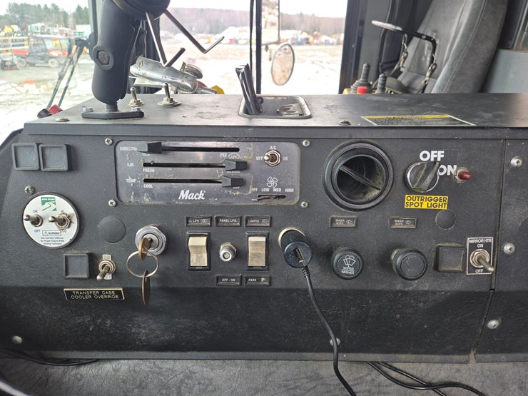 #60854-•-2006-tor-truck-corporation-61sx-pump-truck-image-128