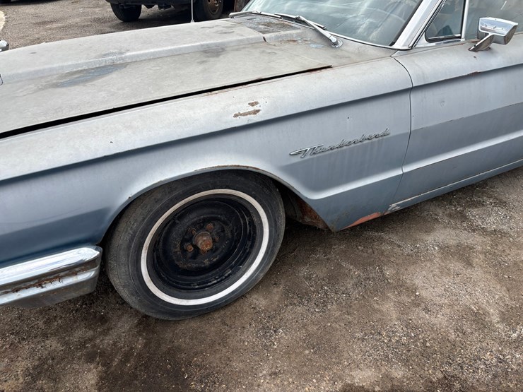 #2181-•-1964-ford-thunderbird-coupe-image-8
