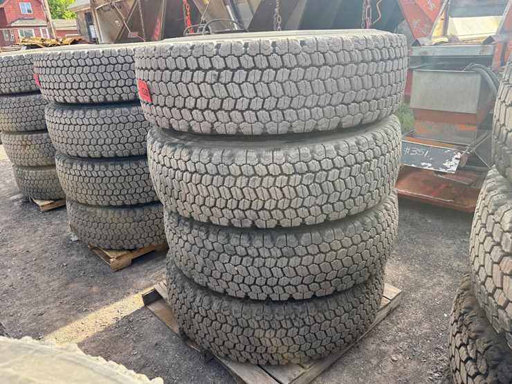 #1328-•-bridgestone-tire-with-rim-image-4