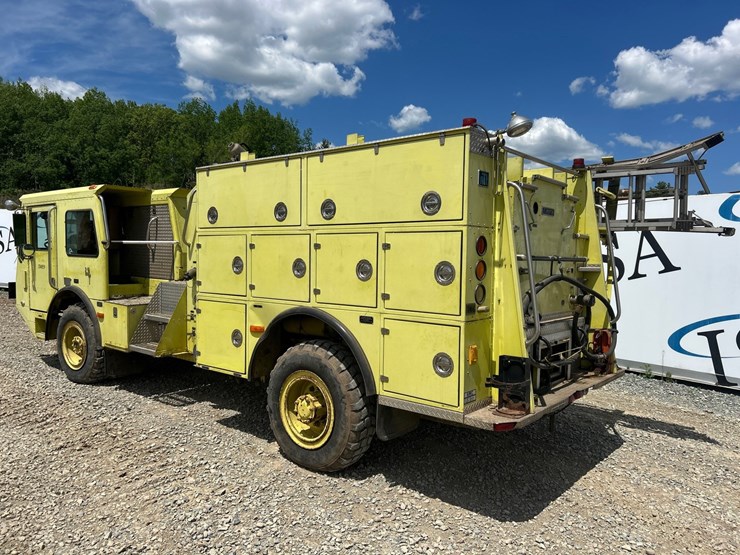 #5028-•-1991-amertek-2500-l-fire-truck-image-3