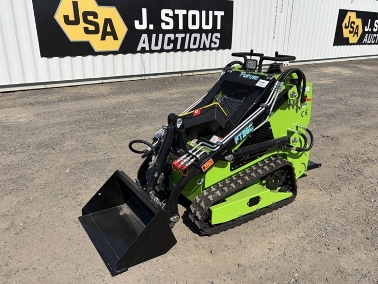 2026-future-ft36c-mini-compact-track-loader-image-1