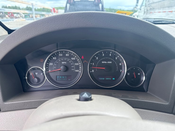 2006-jeep-grand-cherokee-image-44