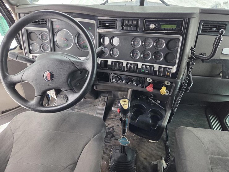 2007-kenworth-t800-image-64