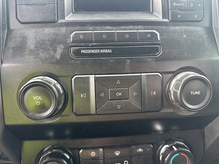 2019-ford-f550-image-37