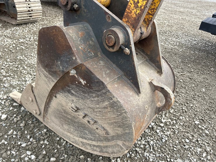 komatsu-pc130-11-image-13