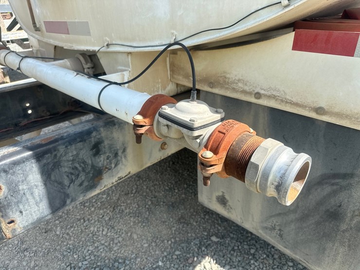 2015-international-durastar-4400-image-19