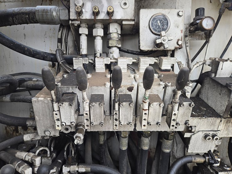 #60854-•-2006-tor-truck-corporation-61sx-pump-truck-image-19