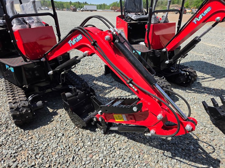 #5016-•-unused-future-ft13-mini-excavator-image-11