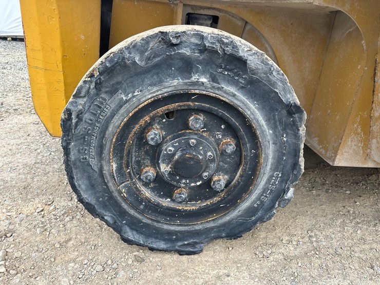 1995-caterpillar-dp70-image-59