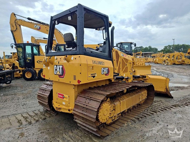 2020-caterpillar-d1-image-4