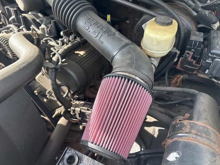 2001-ford-f350-image-45
