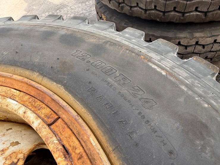 #1334-•-bridgestone-tires-with-rims-image-8