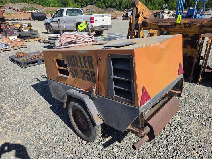 #6291-•-miller-sp250-air-compressor-image-2