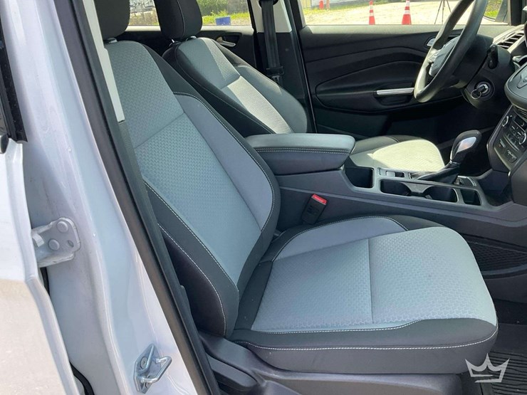 2018-ford-escape-image-21