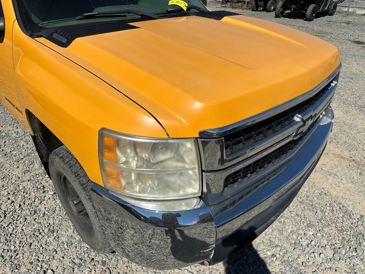2008-chevrolet-2500-image-10