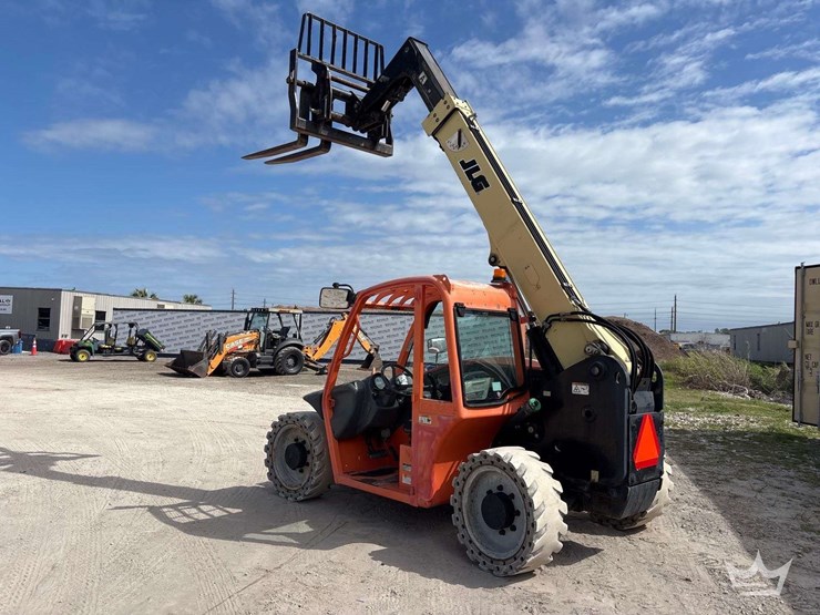2017-jlg-g5-18a-image-4