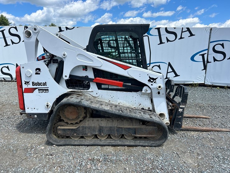 2020-bobcat-t740-image-5