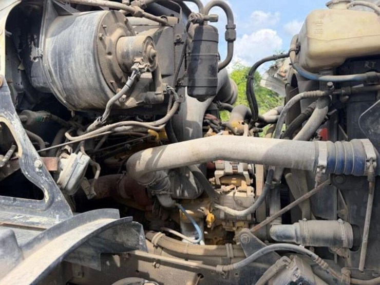 2003-sterling-lt7500-image-36