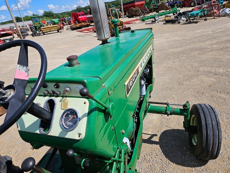 oliver-1600-image-35