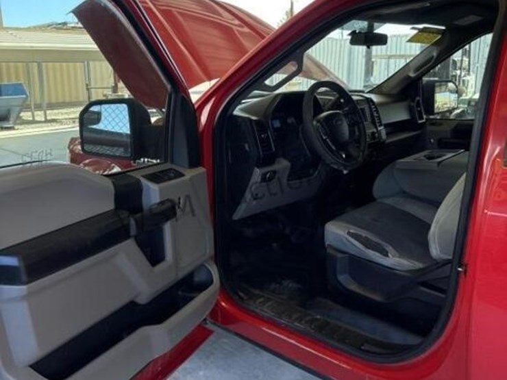 2016-ford-f150-image-23