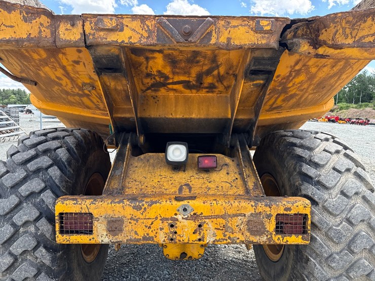 jcb-712-image-41