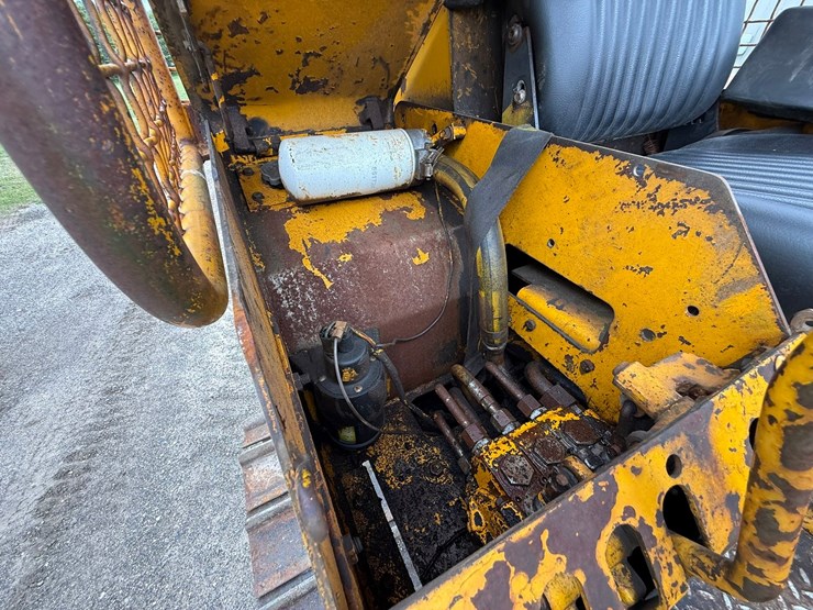 john-deere-450e-image-61