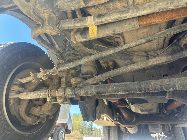 2019-ford-f550-image-42