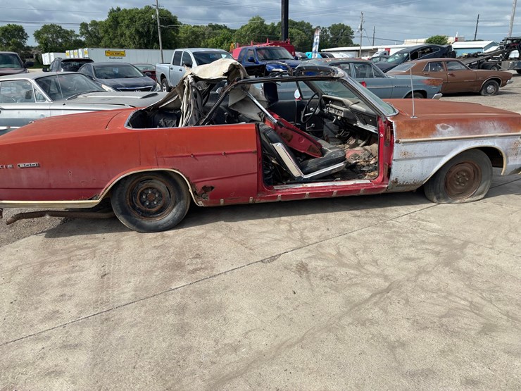 1966-ford-500-image-4