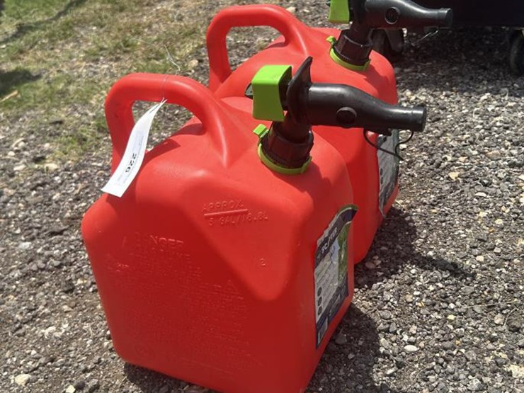 #226-•-(2)-5-gallon-gas-can-&-(1)-2-gallon-can-image-4