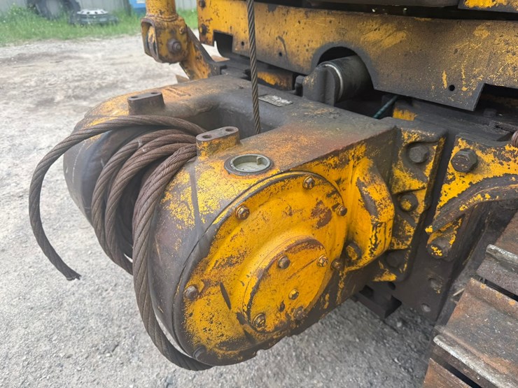 john-deere-450e-image-28