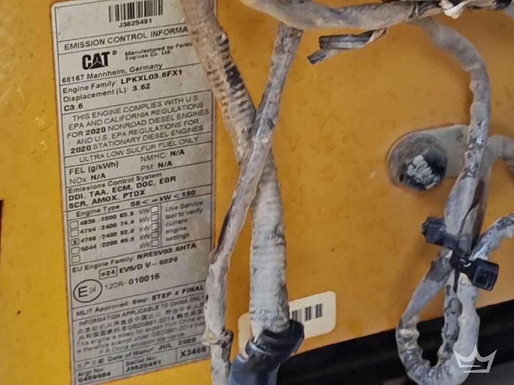 2020-caterpillar-d1-image-33