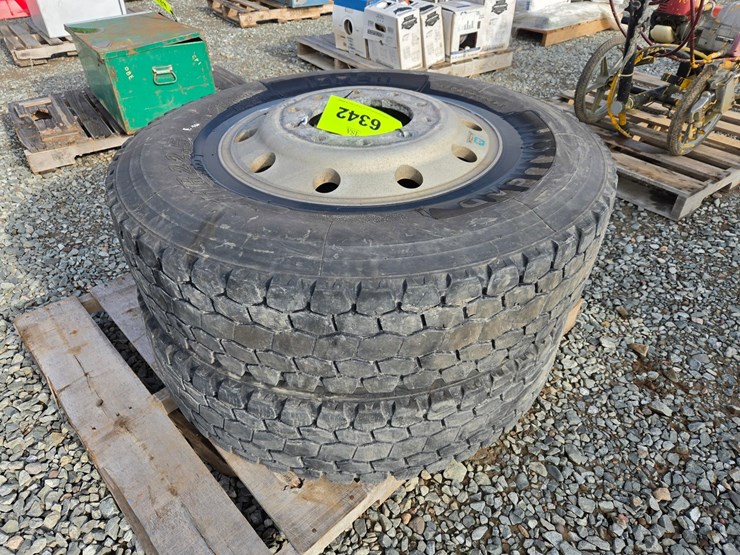 #6342-•-(2)-ironhead-idr311-11r22.5-tires-w/rims-image-4