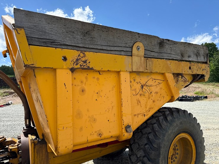 jcb-712-image-32