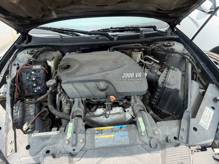 #60-•-2011-chevrolet-impala-image-31