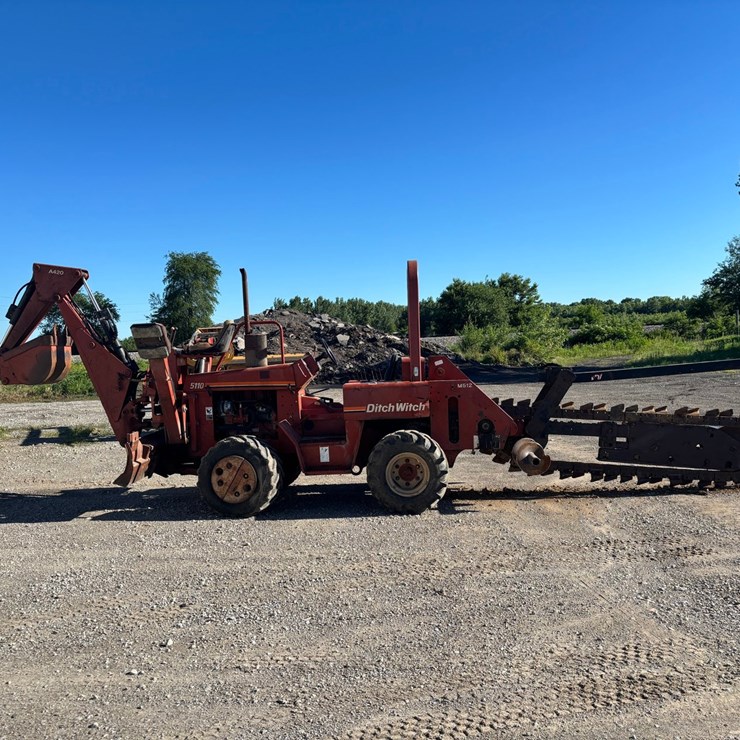 2001 DITCH WITCH 5110