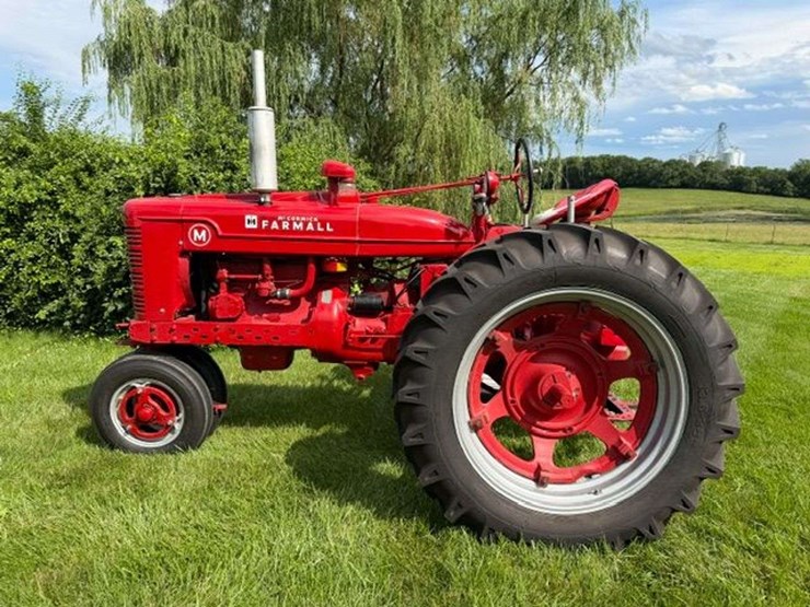 1945-farmall-m-image-2