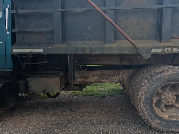 ford-l9000-image-16