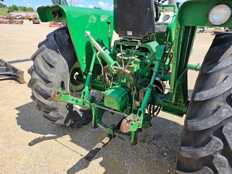 oliver-1600-image-15