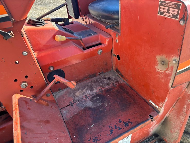 2001-ditch-witch-5110-image-24