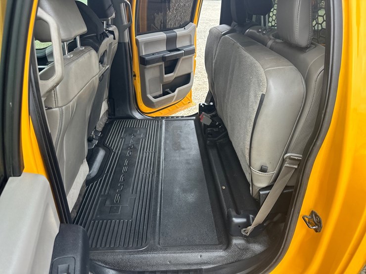 2019-ford-f550-image-26