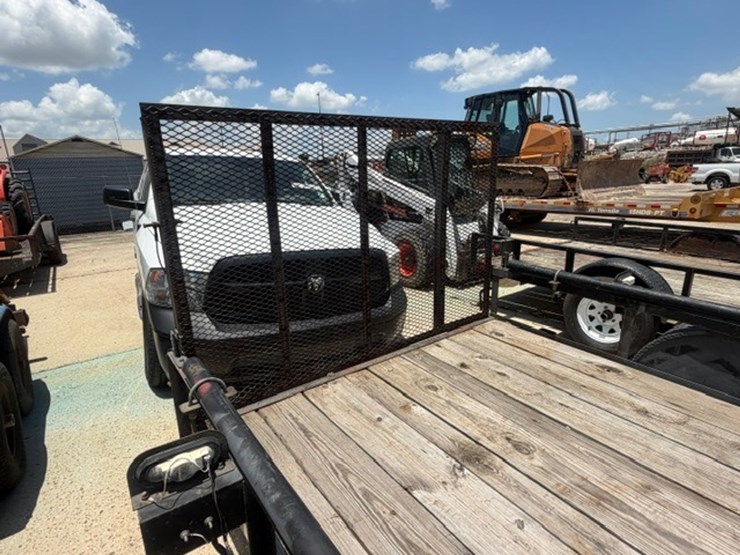 #84-•-central-hitch-trailer-image-19