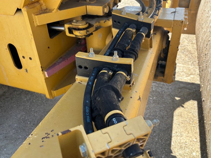 caterpillar-cs-563e-image-55