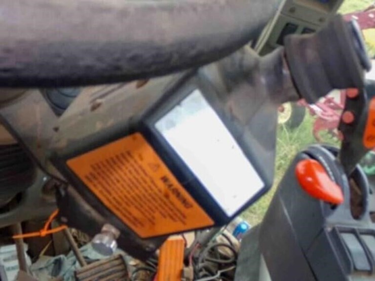 new-holland-tg210-image-16