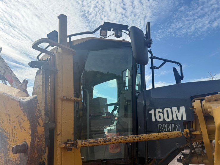 caterpillar-160m-image-39