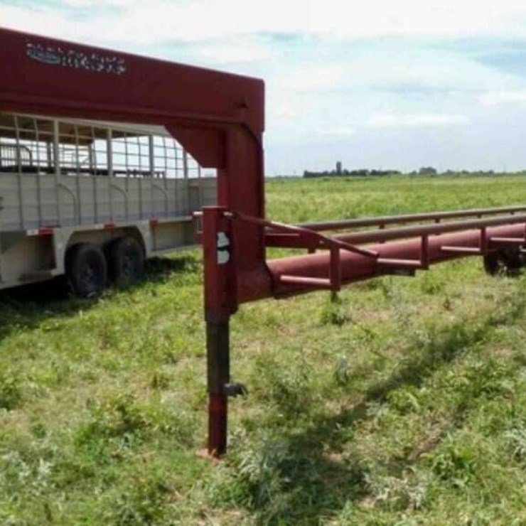 Gooseneck Flipper Hay Trailer, 7 Bale, 5'X6'