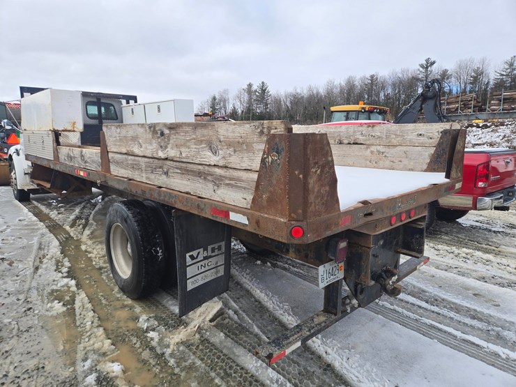 #60855-•-2002-sterling-flatbed-truck-image-17