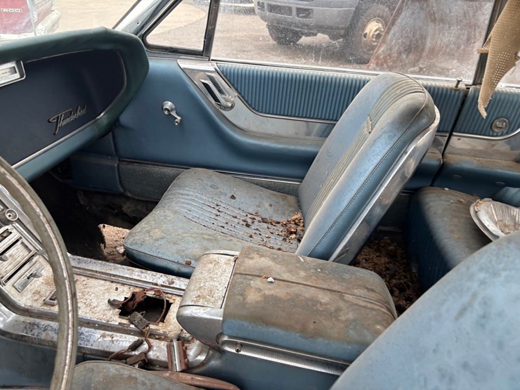 #2181-•-1964-ford-thunderbird-coupe-image-51