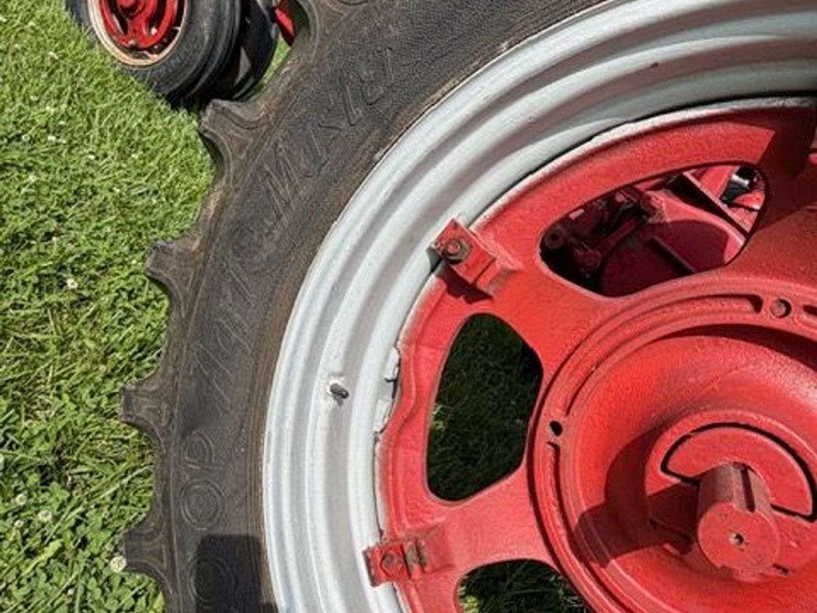 1941-farmall-m-image-25