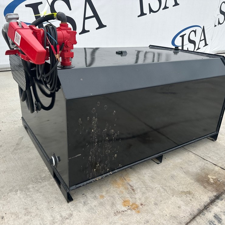 #5040 • 300 Gallon Fuel Tank w/ Pump