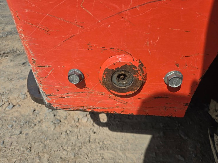 kubota-ssv75-image-19
